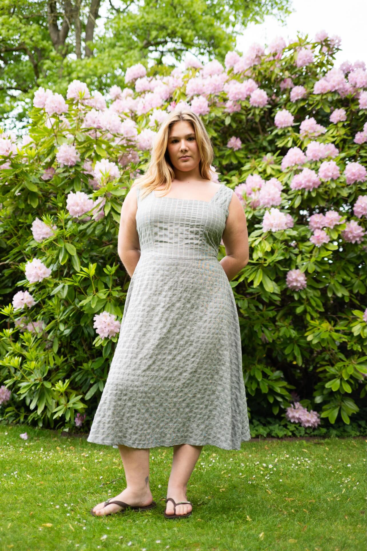 SQUARE DRESS (PDF) SQUARE DRESS (PDF)
