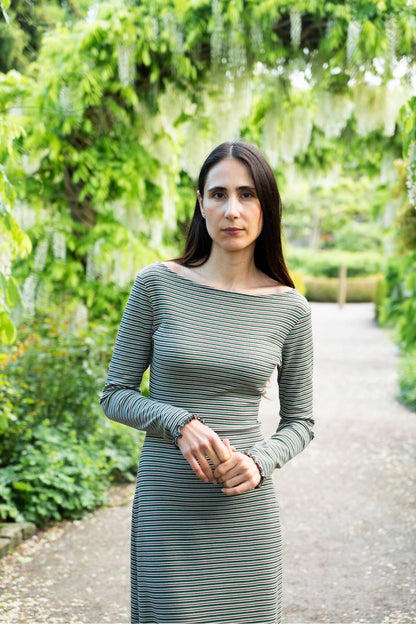 WAVY HEM DRESS x SLIM SLEEVES (PDF)